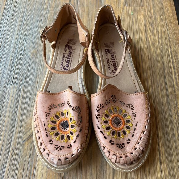 tonitas Shoes - Authentic Tonita Mexican Huaraches leather buckle sandals size 8